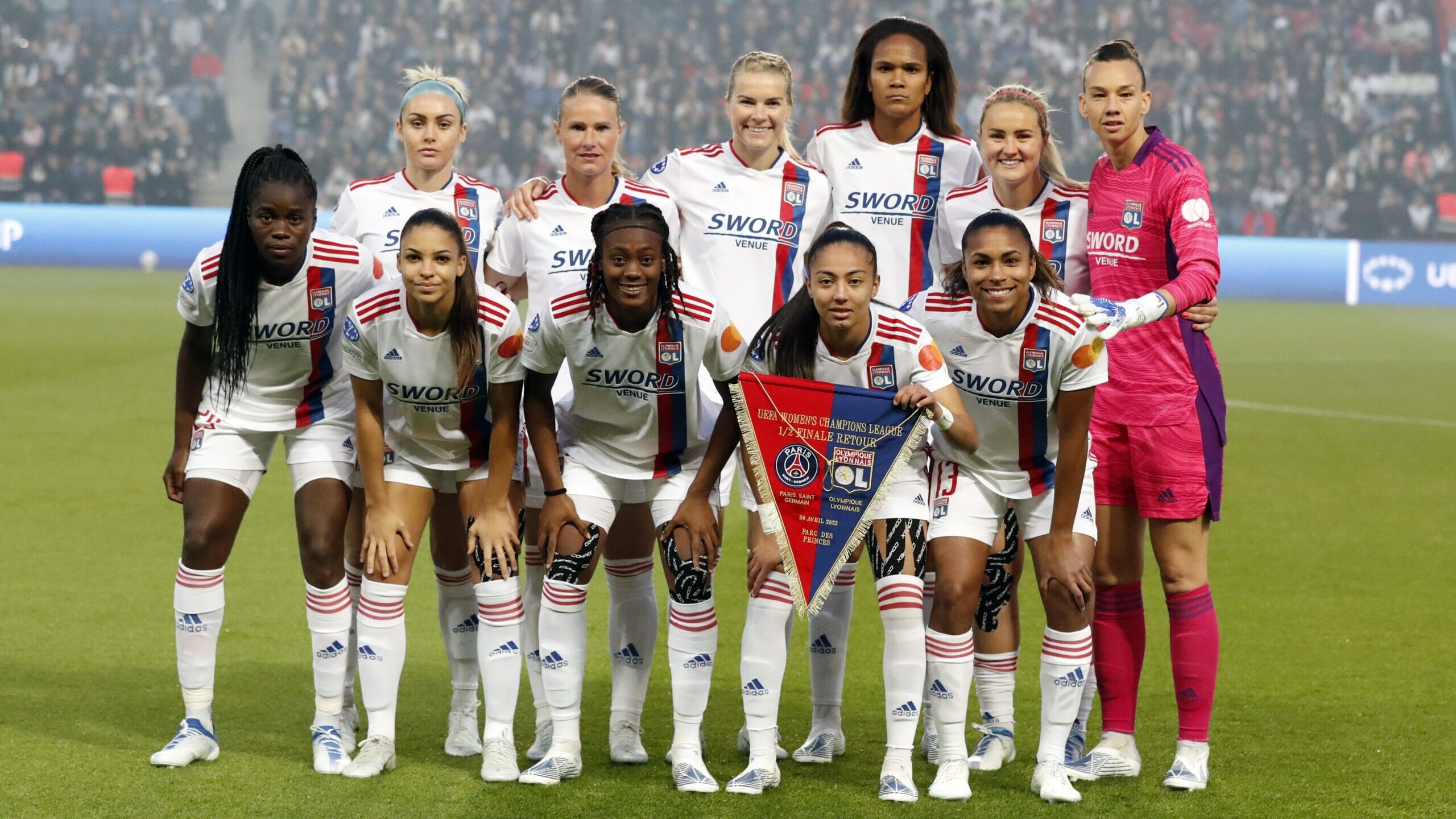 Tiane Endler titular: El XI de Olympique de Lyon vs Barcelona por la final de la UWCL