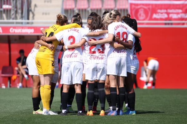 Sevilla derrota a Sporting de Huelva con Karen Araya en cancha