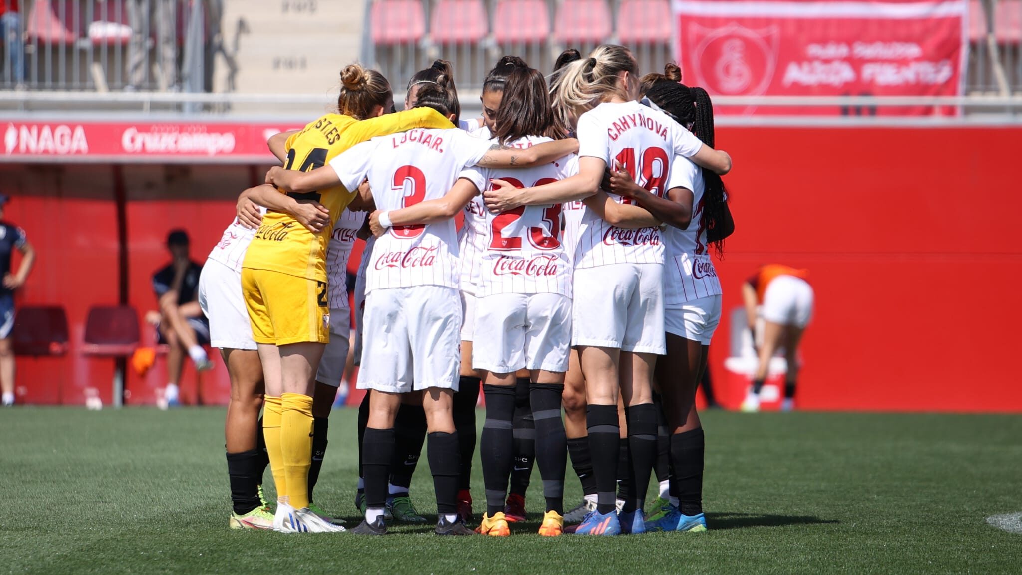 Sevilla derrota a Sporting de Huelva con Karen Araya en cancha