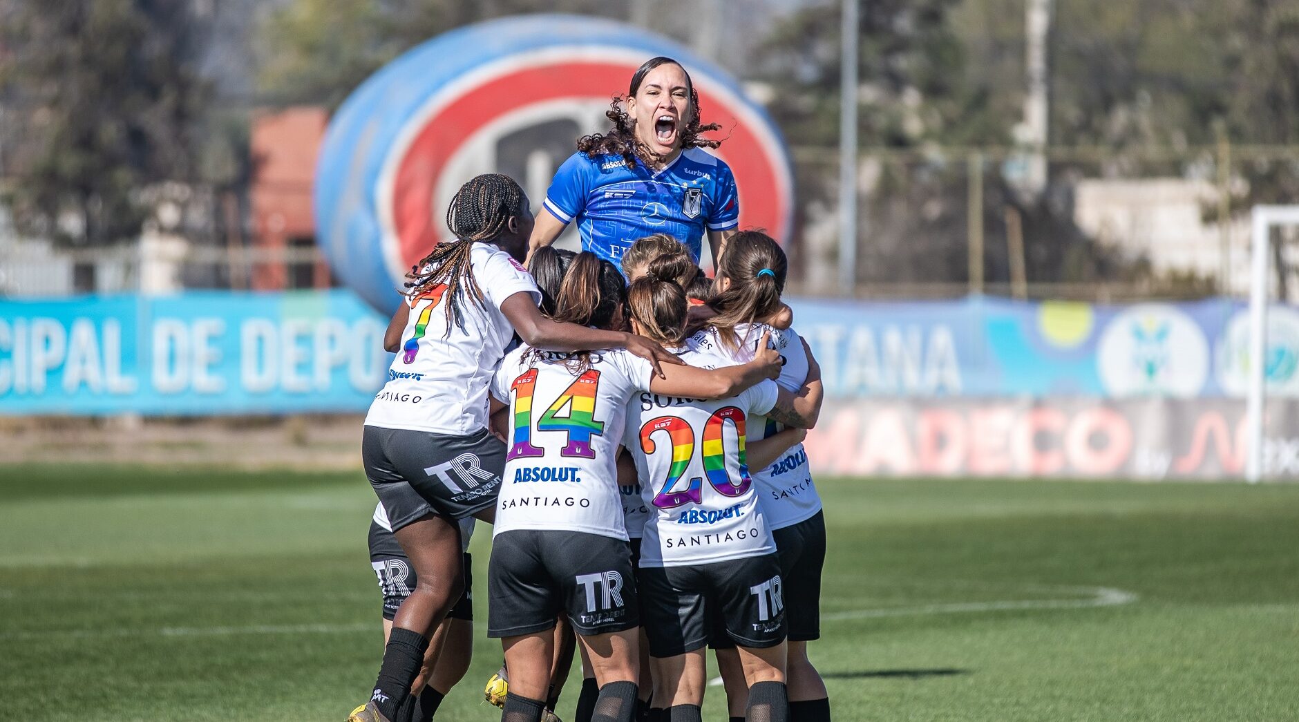 Santiago Morning se queda con el clásico ante Colo-Colo y con la punta exclusiva del Campeonato