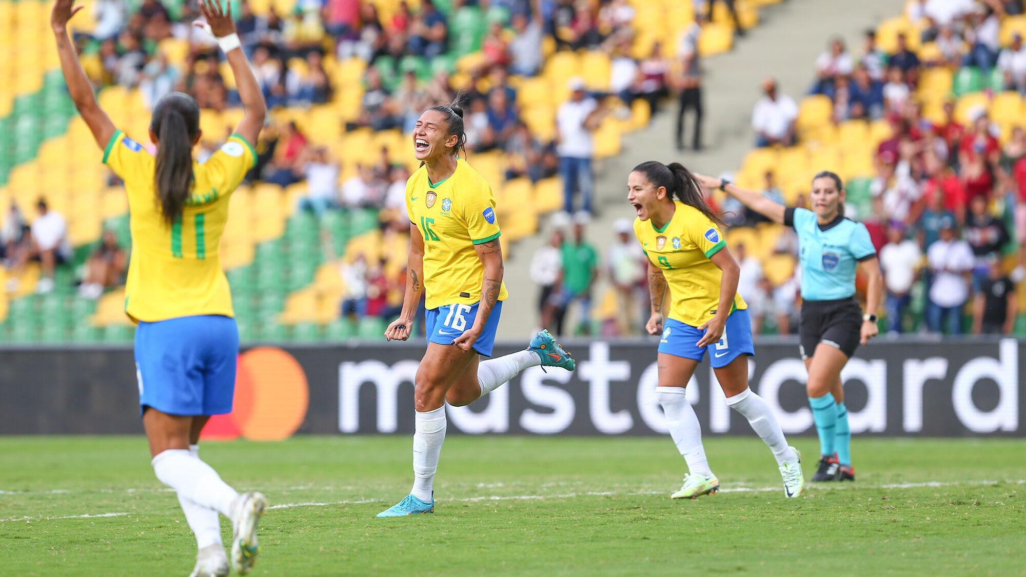 Brasil sigue invicto tras golear a Venezuela y es semifinalista de Copa América Femenina