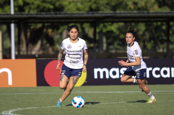 Yenny Acuña y el debut de La Roja: “Paraguay es un rival muy difícil”