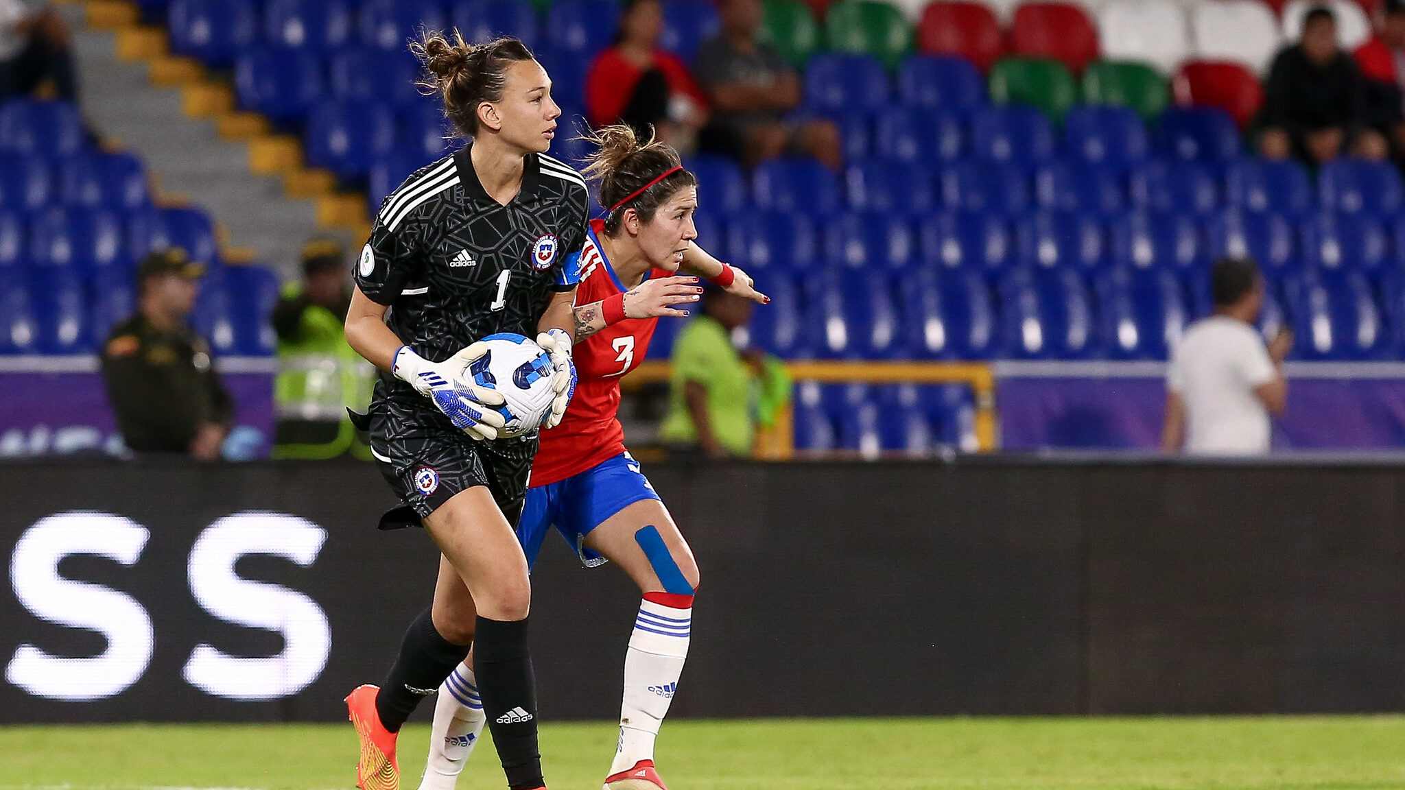 Christiane Endler aplaude a La Roja tras la victoria sobre Ecuador: “Cambió la actitud del equipo”
