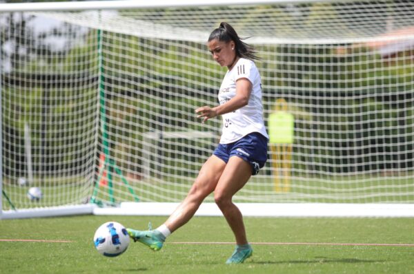 María José Urrutia anticipa el debut de La Roja ante Paraguay: “Estamos preparadas”