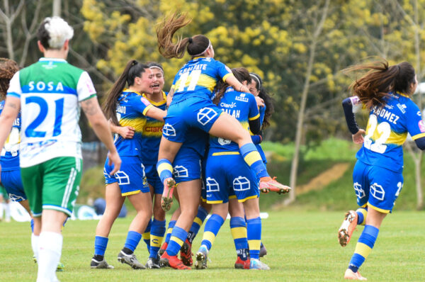 Everton derrota a Puerto Montt y las deja fuera del grupo A