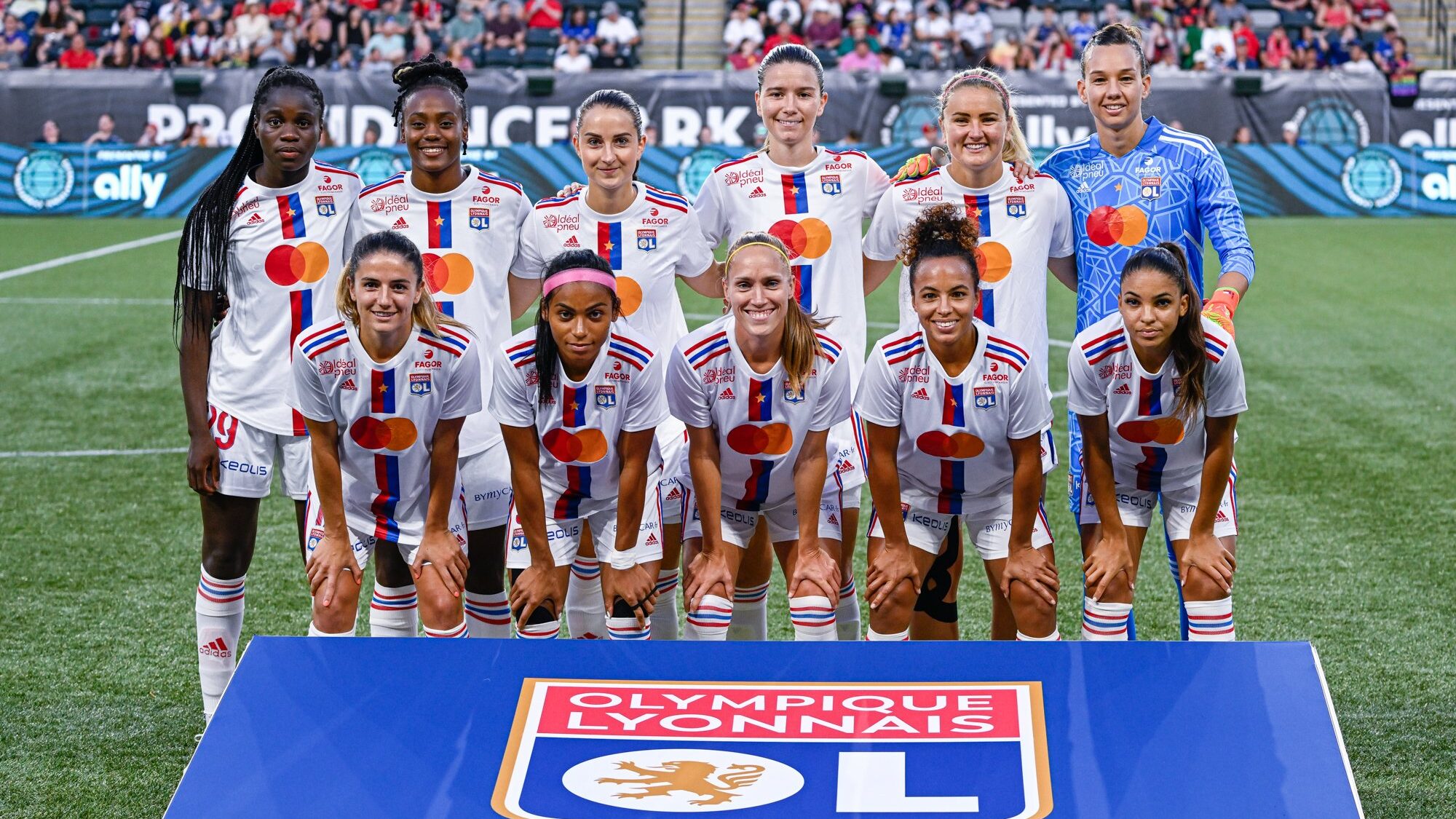 Christiane Endler y el Lyon van por la Supercopa de Francia ante el PSG