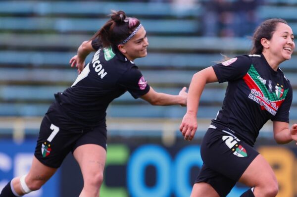 Palestino se queda con el triunfo sobre U Católica en un partidazo