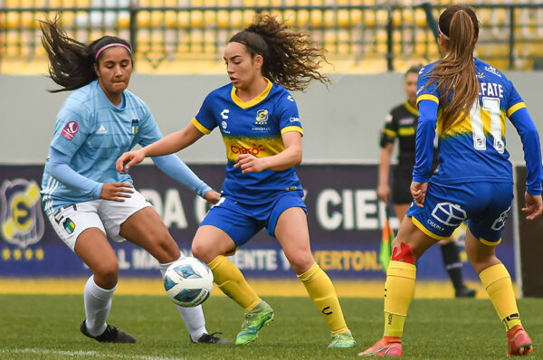 Everton derrota a O’Higgins y continúa en zona de salvación