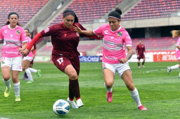 Everton golea a domicilio a Deportes La Serena en partido pendiente