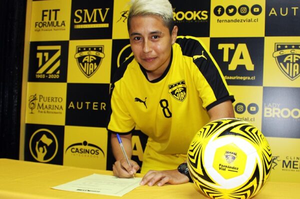 Ojo clubes: Hoy entra en vigencia la ley que profesionaliza el fútbol femenino