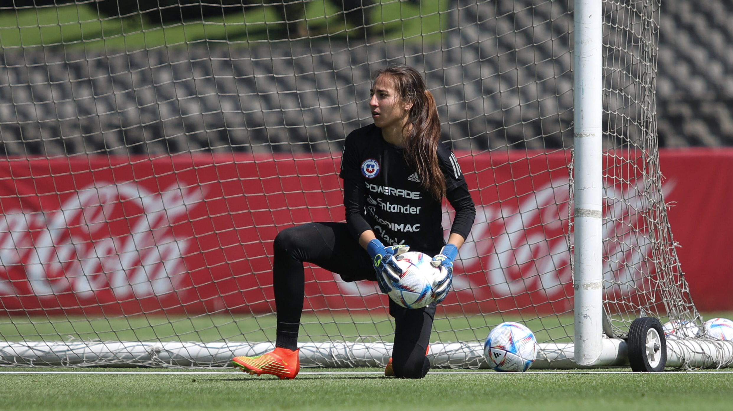 antonia canales la roja fem