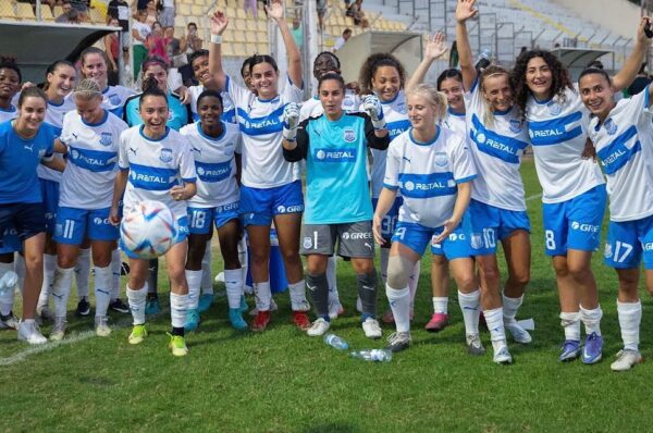 Apollon Ladies anuncia la salida de María José Rojas del club