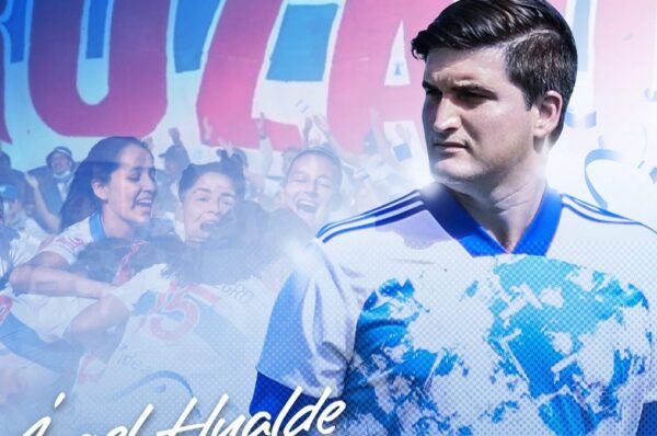 Universidad Católica presenta a Ángel Hualde como su nuevo DT para 2023