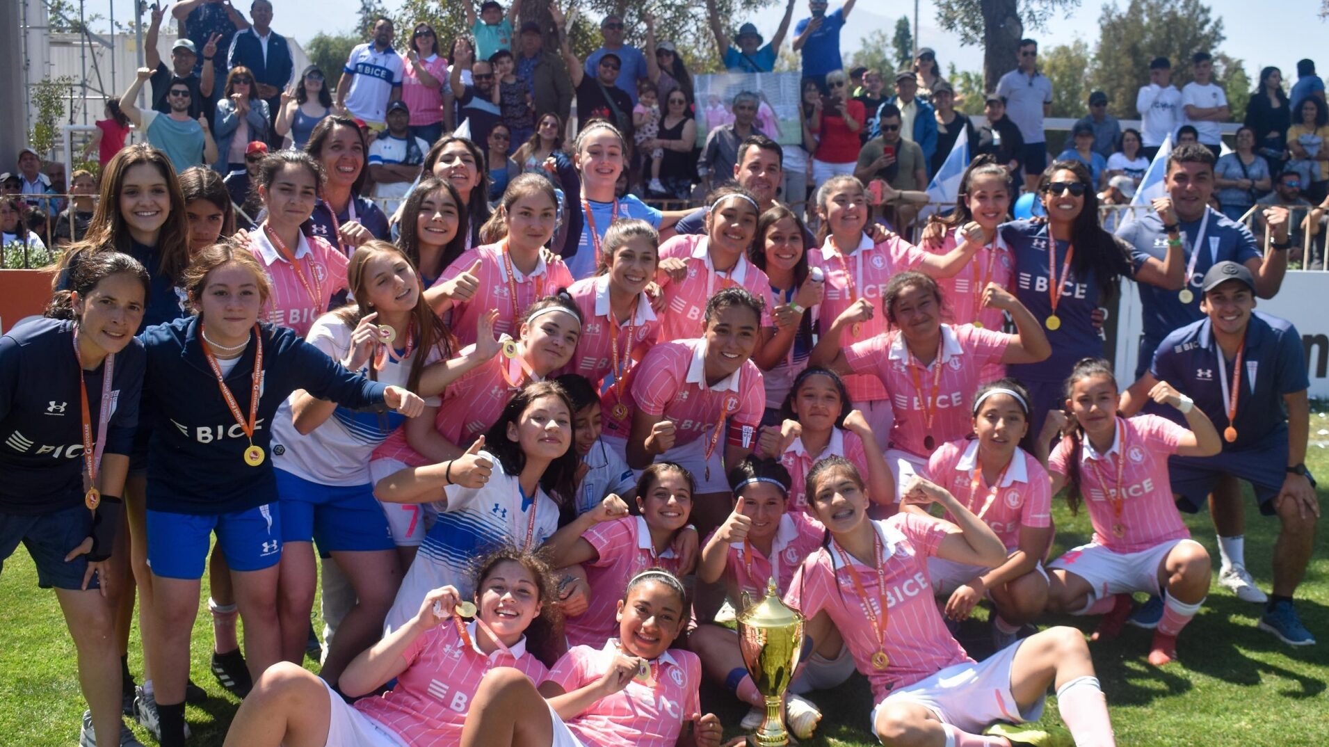 Universidad Católica Sub-16 es campeona del fútbol formativo tras vencer a Colo-Colo