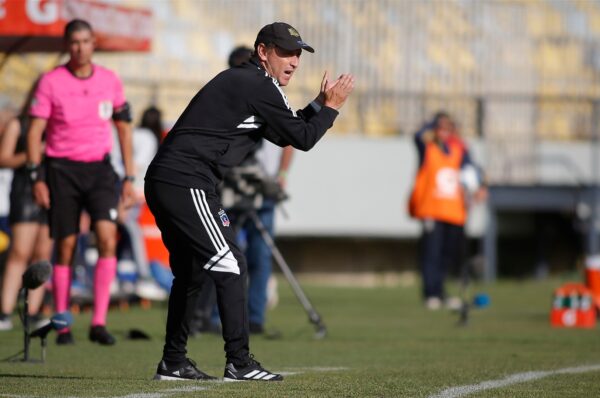 Luis Mena confirma que Colo-Colo no tiene jugadoras para 2023