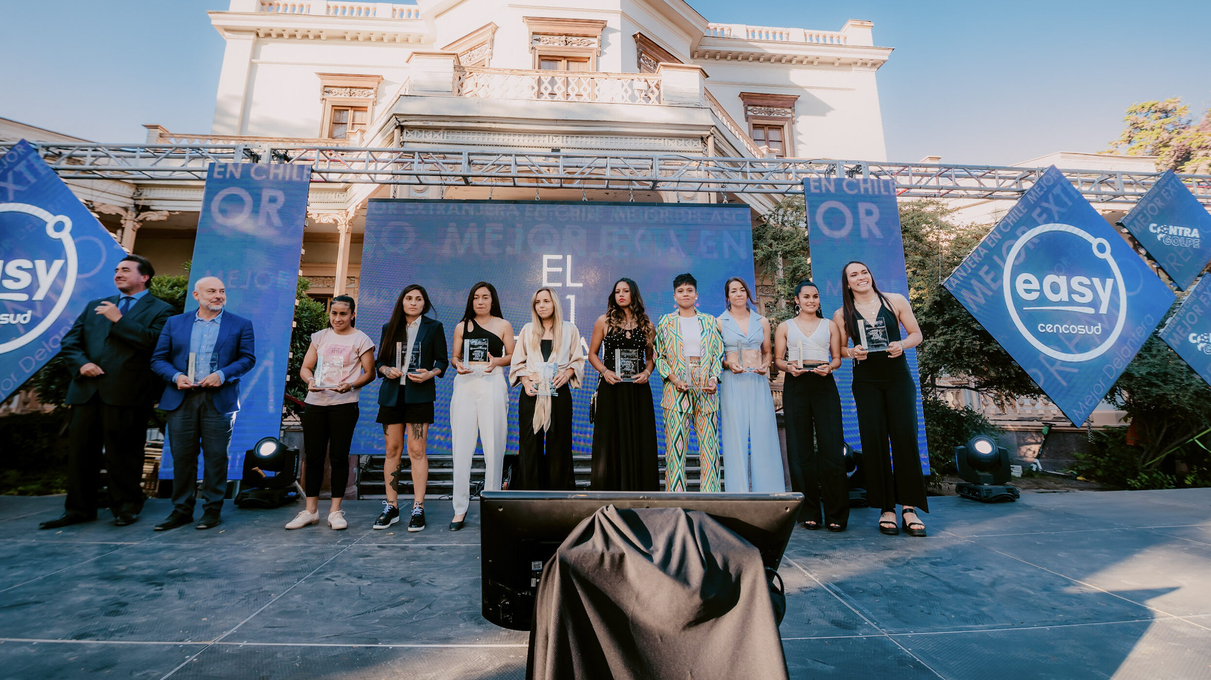 Todas las ganadoras de los Premios FutFem 2022