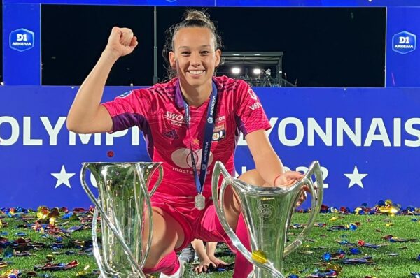 Christiane Endler destaca en el XI ideal 2022 de la IFFHS