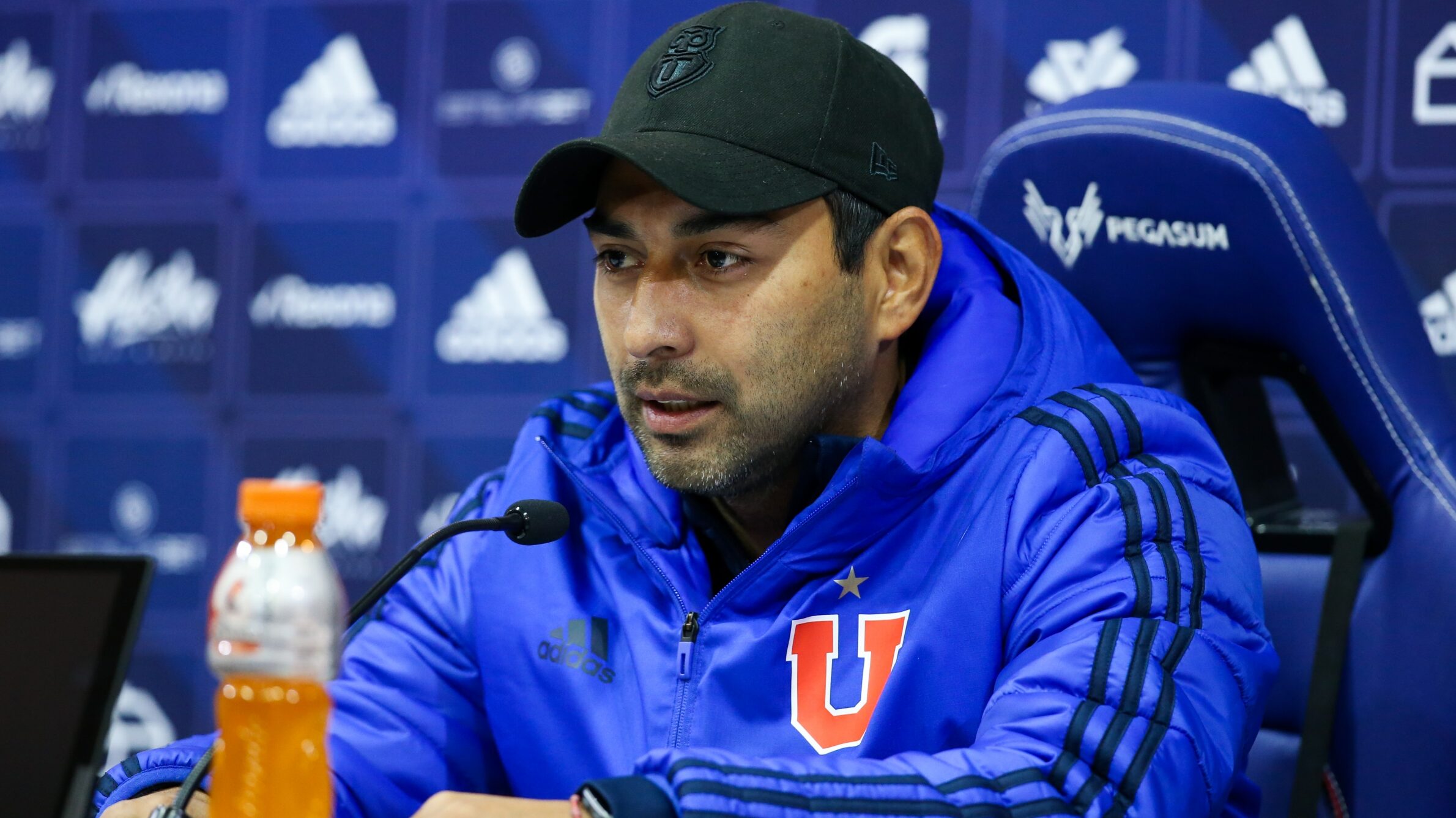 Carlos Véliz deja la banca de Universidad de Chile