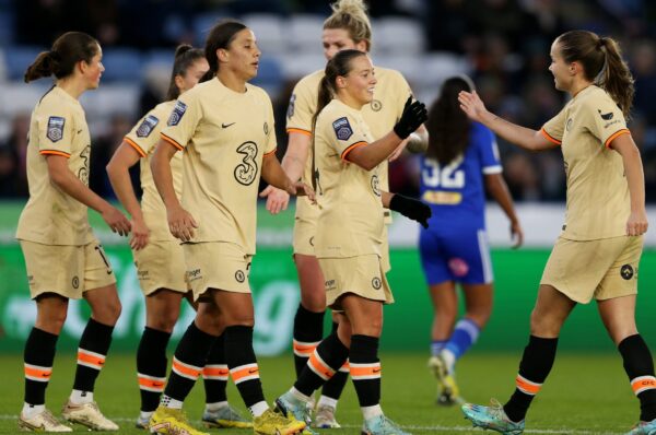 Ojo chilenas: Las fechas de cierre del mercado de pases en el extranjero