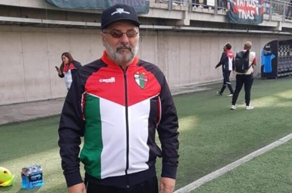 Claudio Quintiliani seguirá como DT de Palestino para 2023