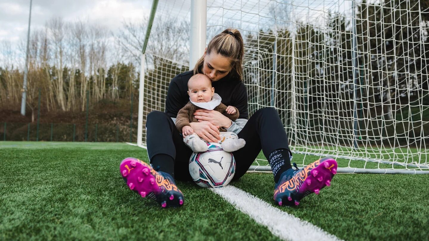 sara bjork gunnarsdottir fifa