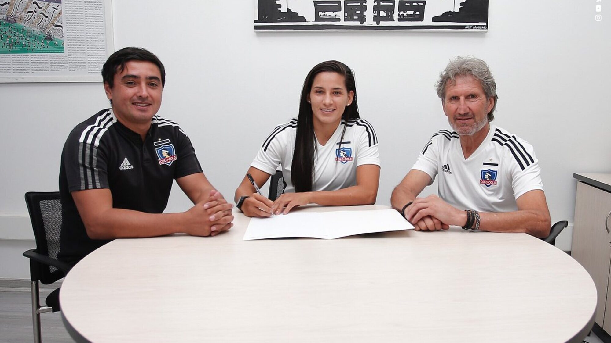 Colo-Colo anuncia el fichaje de la defensa colombiana Corina Clavijo