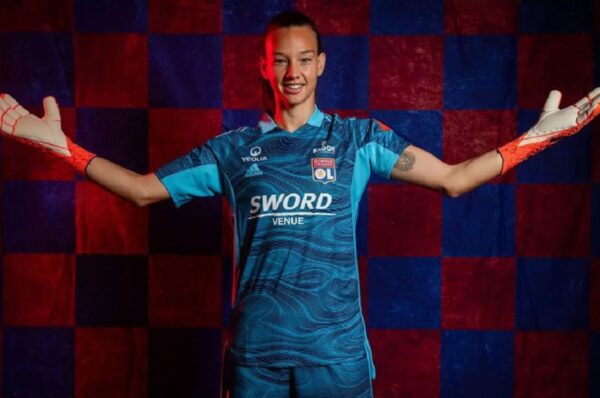 Christiane Endler es candidata para estar en el Xl ideal de FIFPro 2022