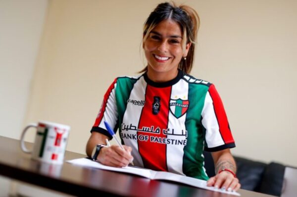 Suma y sigue: Palestino renueva a Catalina Alarcón por todo 2023