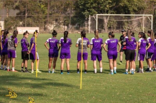 Santiago Morning inicia su pretemporada con 12 salidas importantes