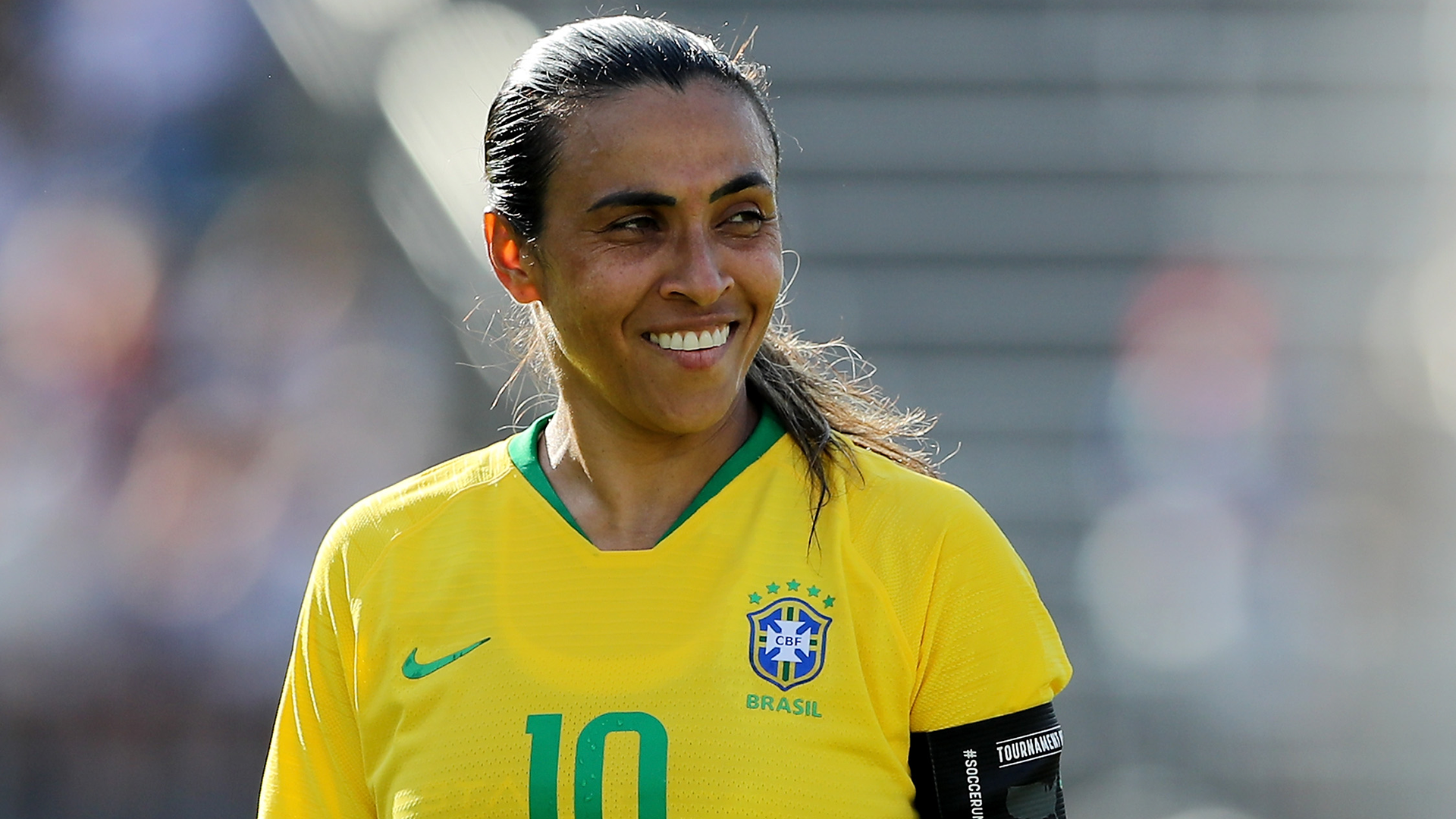 Marta está de regreso y vuelve a jugar con Brasil luego de su grave lesión