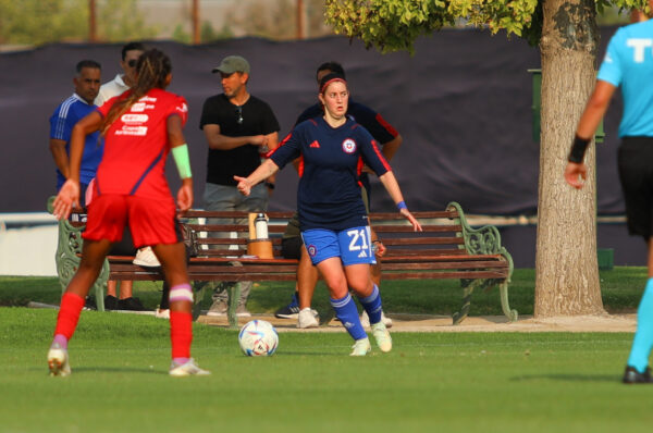Rosario Balmaceda celebra su alta médica y llamado a la Roja para el repechaje