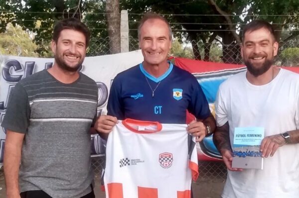 Gustavo Levine: El DT argentino que se ofrece a dirigir a La Roja