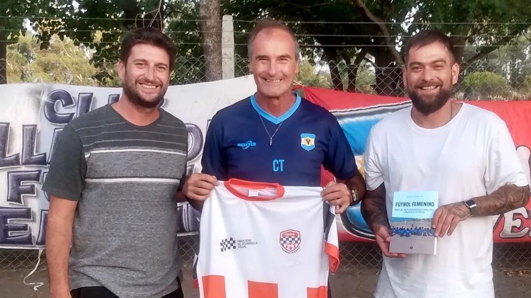 Gustavo Levine: El DT argentino que se ofrece a dirigir a La Roja