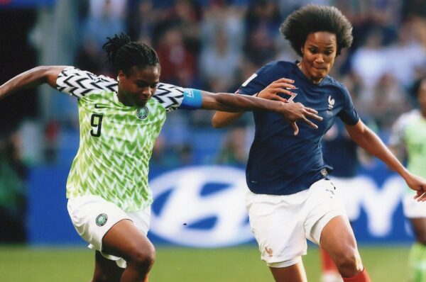 Wendie Renard está dispuesta a volver a la Selección de Francia