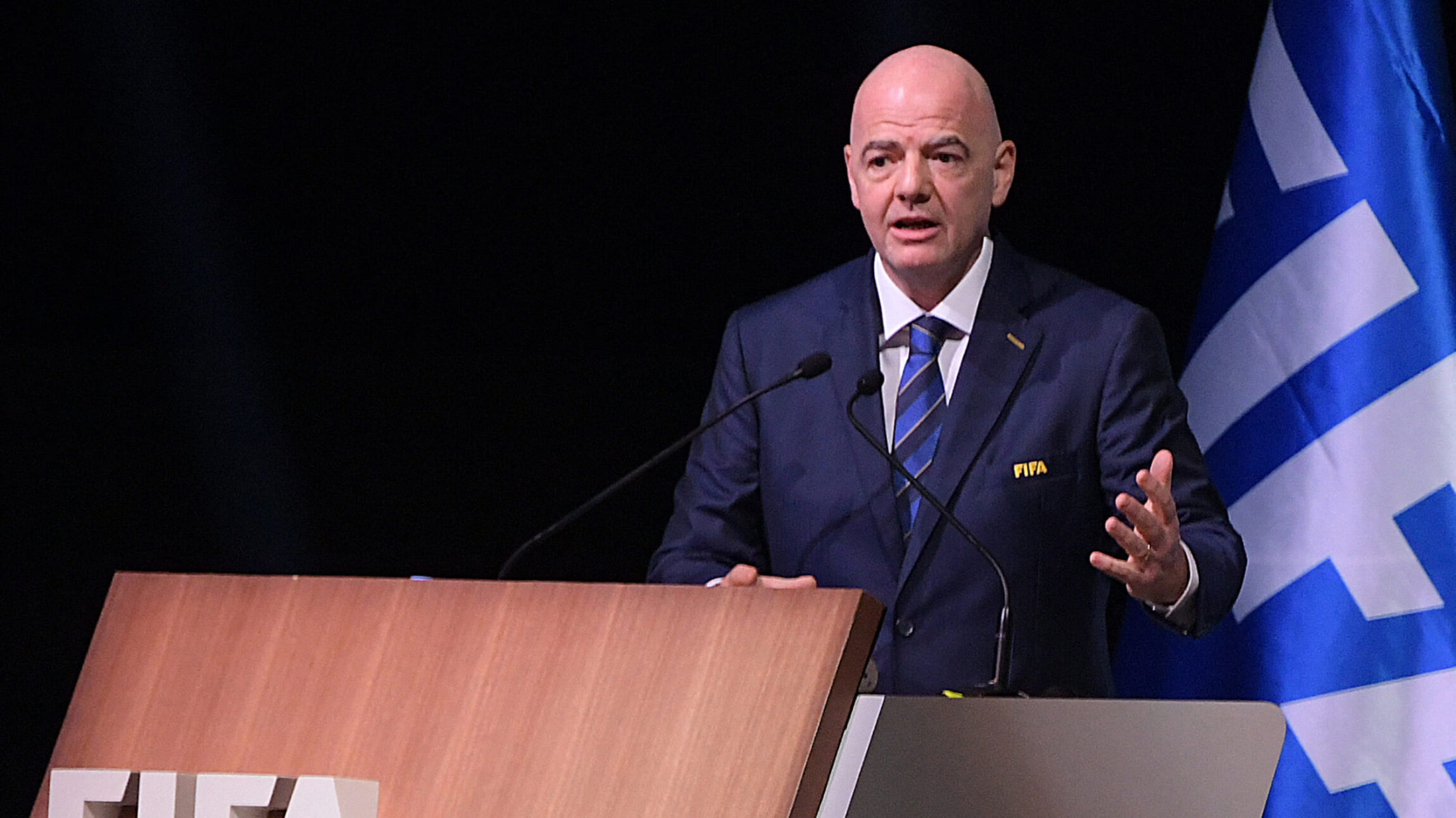 Gianni Infantino tiene como meta igualar pagos entre hombres y mujeres en el Mundial