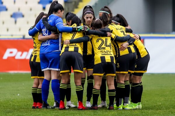 Fernández Vial incrementa su crisis: no tiene DT ni jugadoras