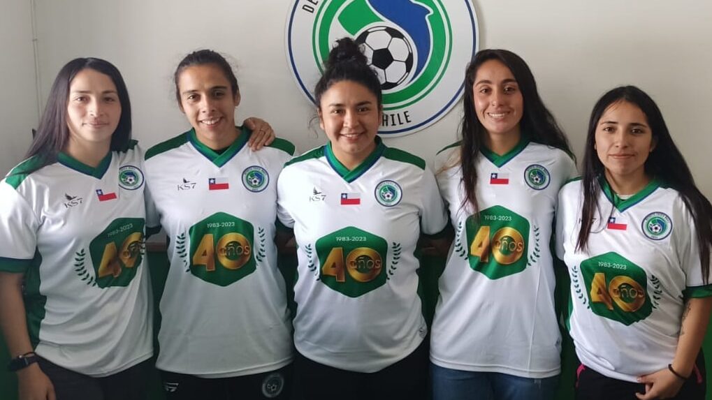 Deportes Puerto Montt oficializa nuevos cinco contratos