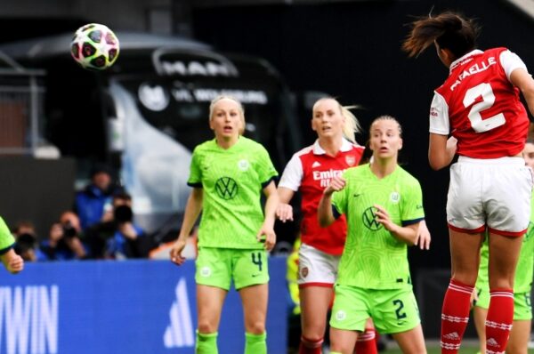Arsenal y Wolfsburgo firman emocionante empate en la UWCL