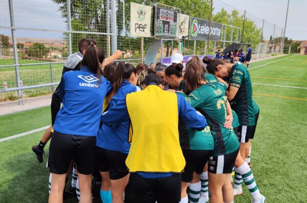 El Cacereño se lleva un empate de la ida de semifinales en España