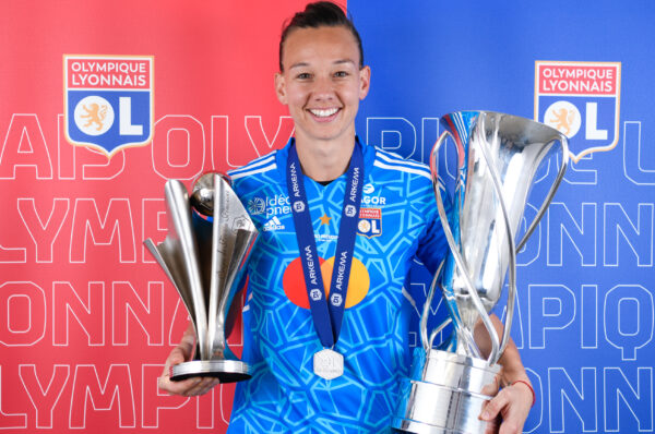 Christiane Endler suma y sigue: es mejor arquera de Francia para UNFP