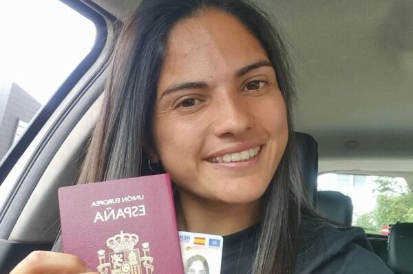 Bárbara Santibáñez obtiene la nacionalidad española luego de seis años