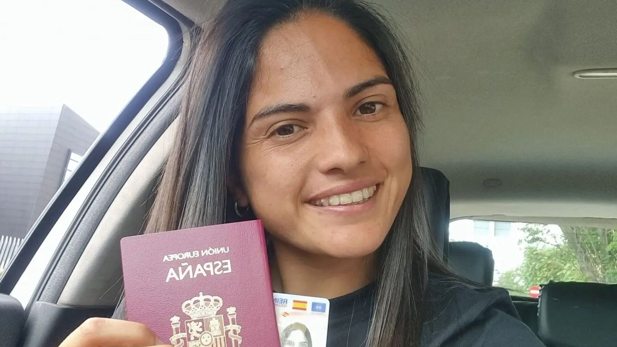 Bárbara Santibáñez obtiene la nacionalidad española luego de seis años