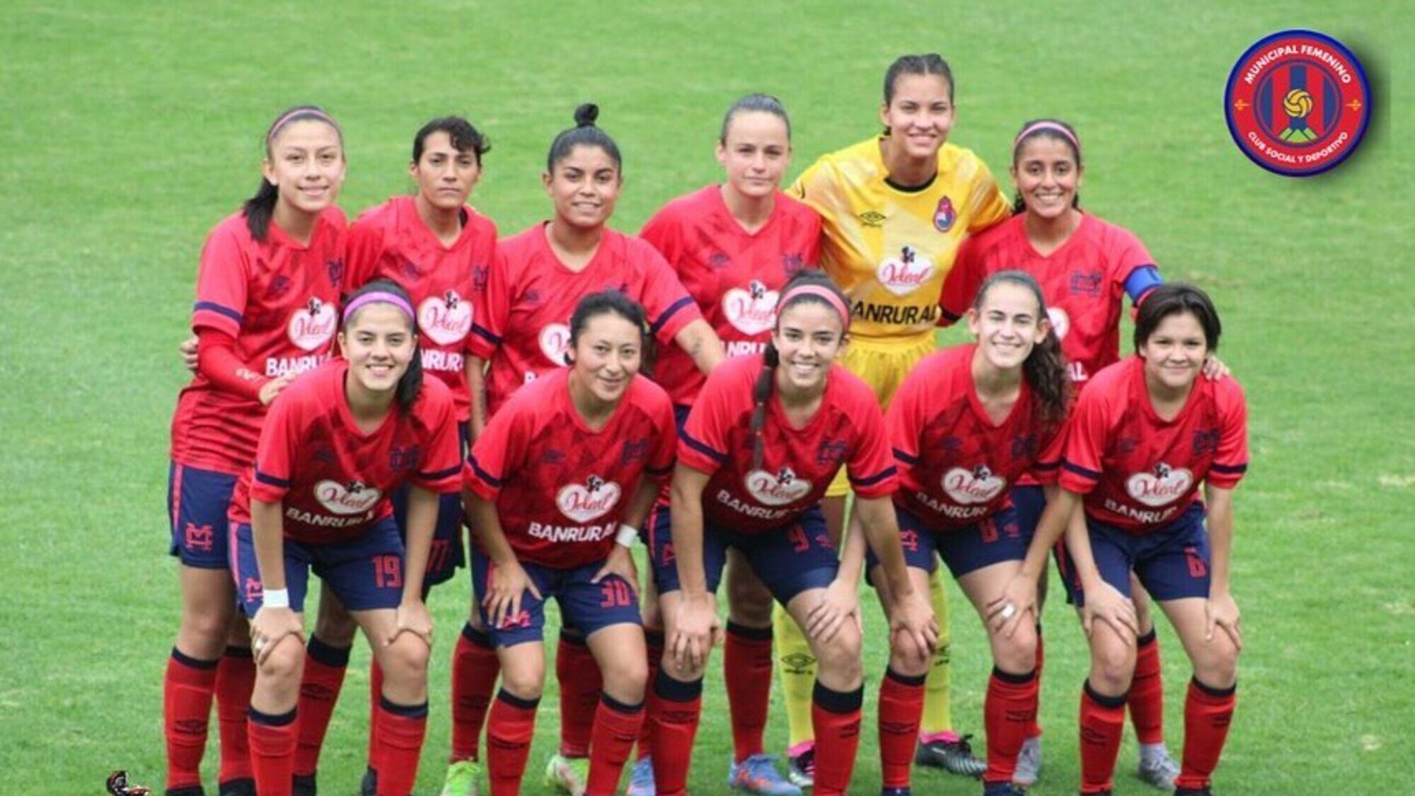 Javiera Roa y Macarena Errázuriz avanzan a semifinales con Municipal