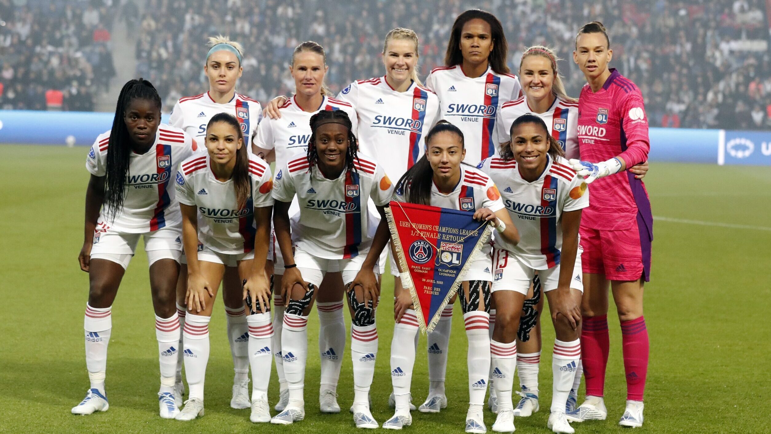 Christiane Endler y Olympique de Lyon pueden ser campeonas liga 22/23