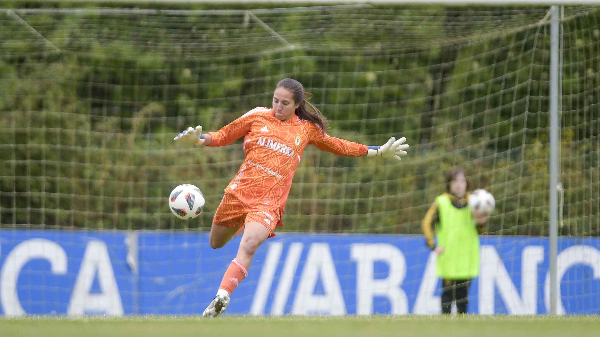 Antonia Canales y Real Oviedo se van al descenso en España