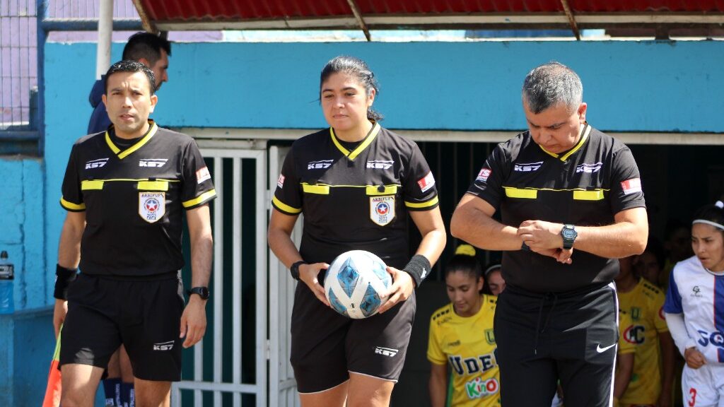 ANFP toma medidas para resolver el drama del arbitraje del futfem