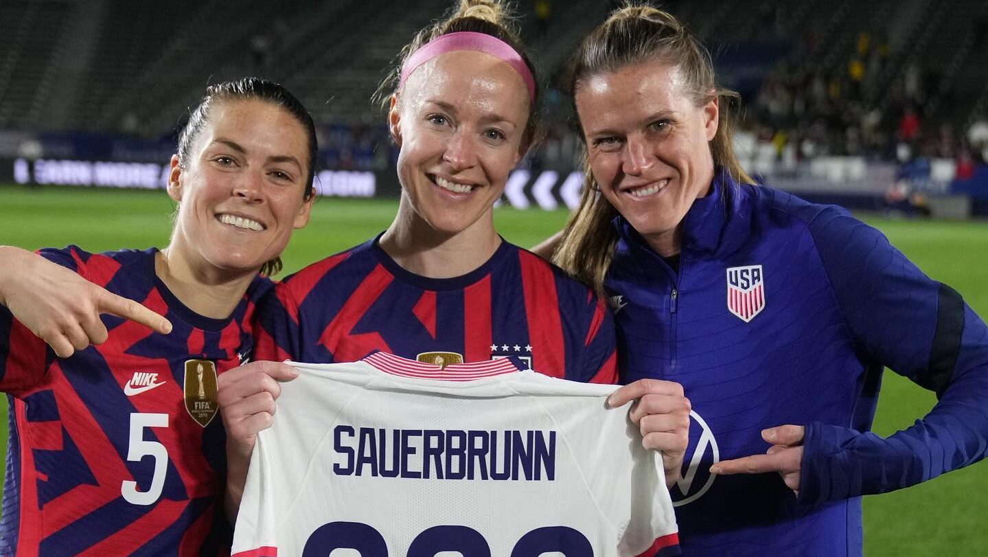 La capitana de Estados Unidos Becky Sauerbrunn se pierde el Mundial 2023