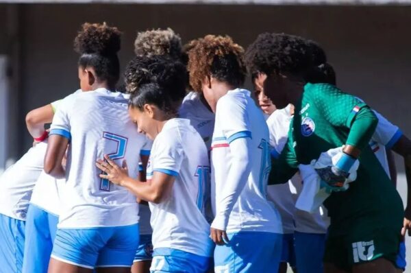 Bahía desciende del Brasileirao Femenino pese a gol de Yenny Acuña