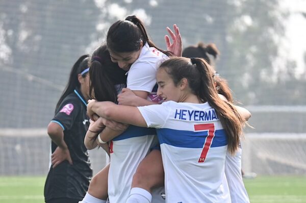 Universidad Católica golea a O’Higgins y obtiene el último boleto para el grupo A