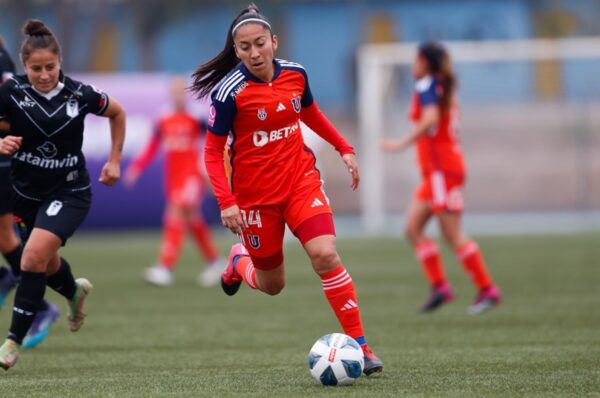 Universidad de Chile y Santiago Morning buscan mantener sus invictos en el Chile 2